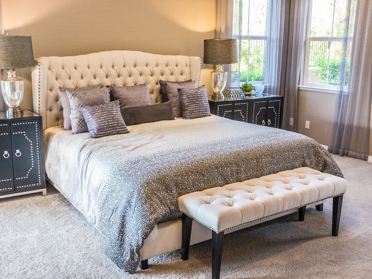 Three bedrooms, a study — room for six to eight.